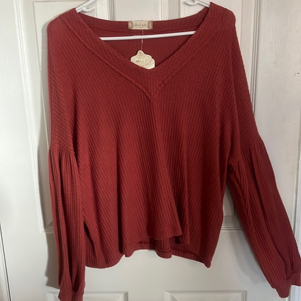 NWT Women’s Sweater Rust color Size M